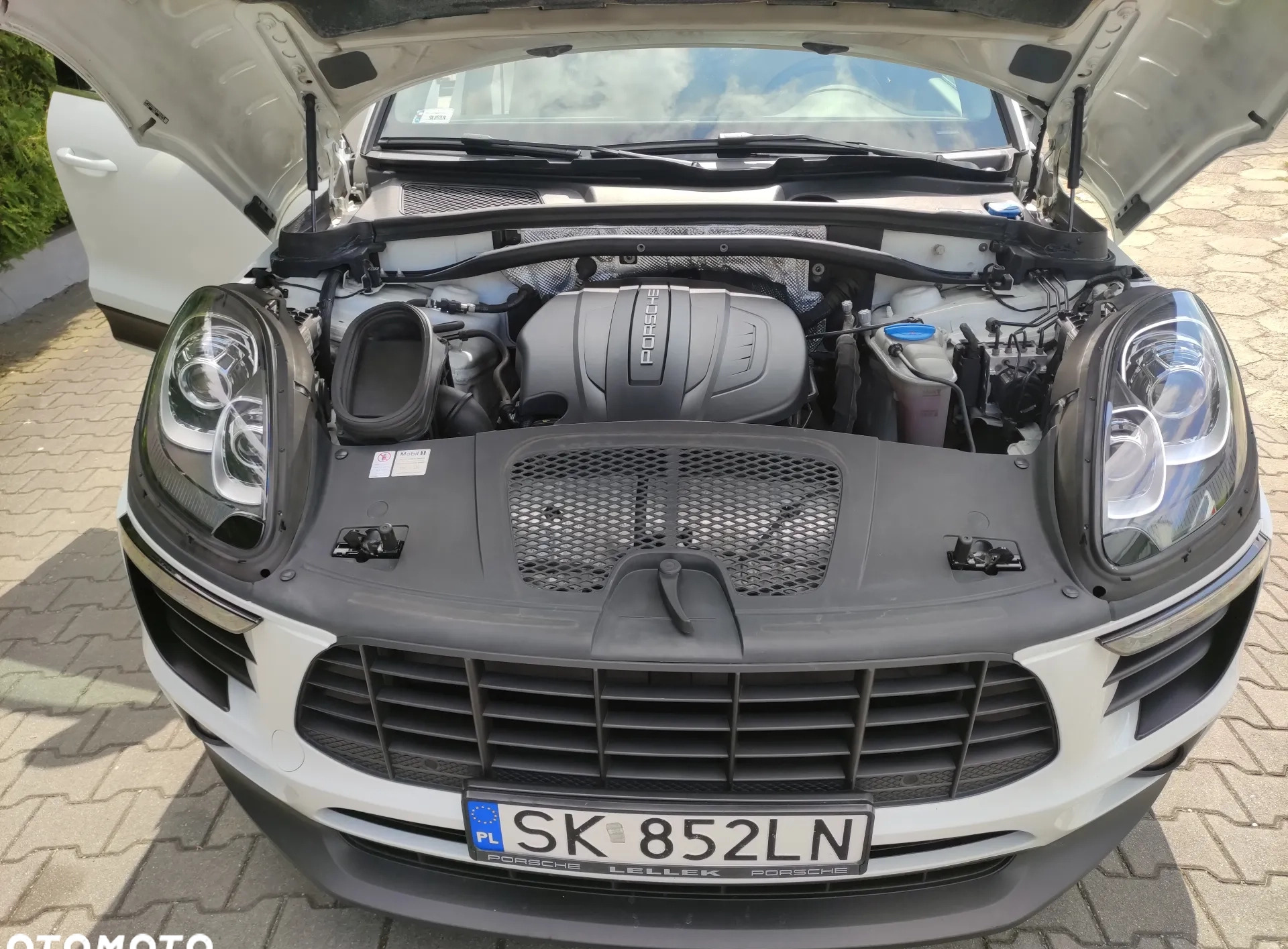 Porsche Macan cena 112000 przebieg: 234823, rok produkcji 2017 z Katowice małe 191